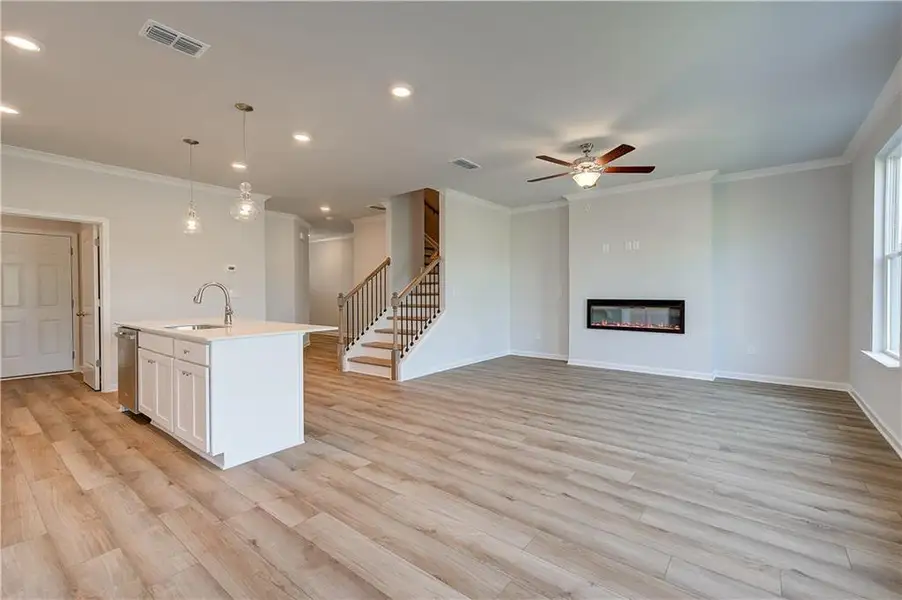 Spacious, unfurnished interior of a new home in Langley Overlook, Loganville (Image 12).
