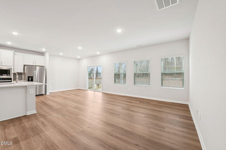 9-web-or-mls-Raleigh - Oak Manor - 121 K