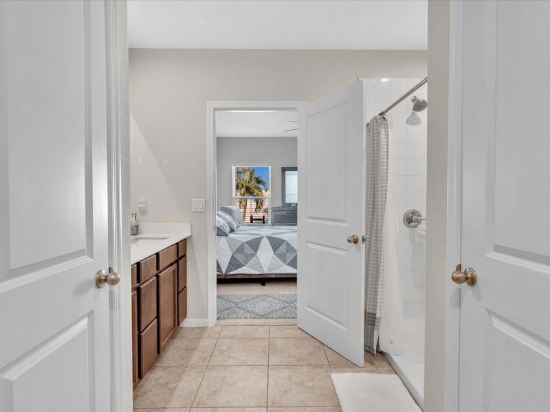 Furnished interior view inside a new home in , Belle Glade (Image 14).