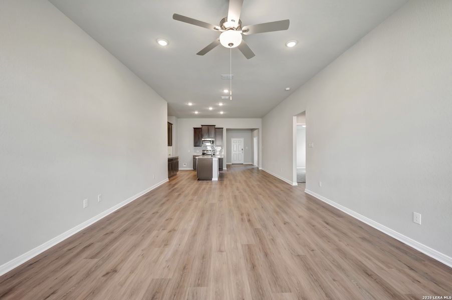 Spacious, unfurnished interior of a new home in Paloma Park, Converse (Image 36).