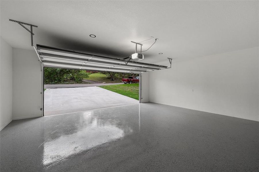Spacious, unfurnished interior of a new home in , Woodway (Image 23).