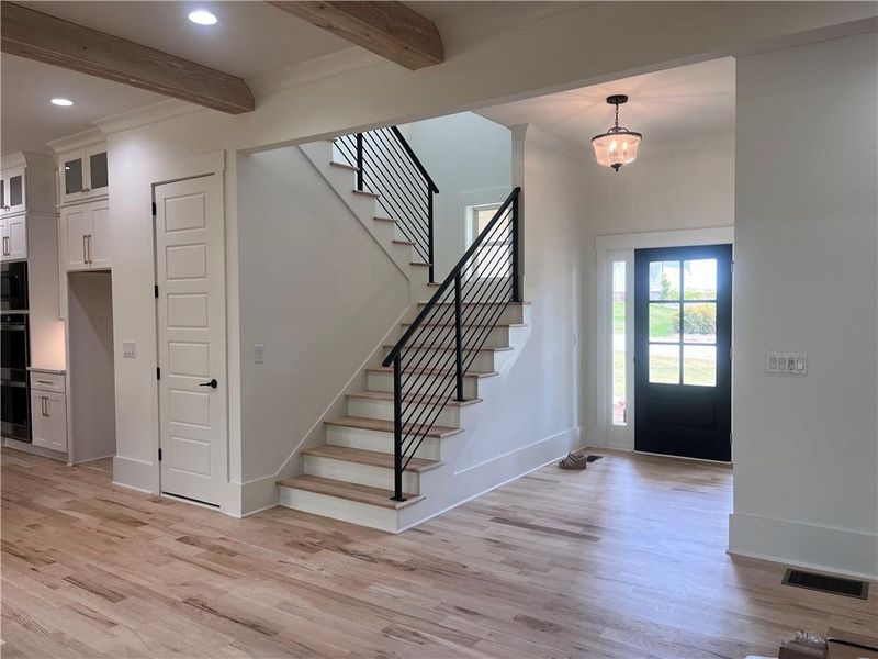 Spacious, unfurnished interior of a new home in , Jefferson (Image 21).