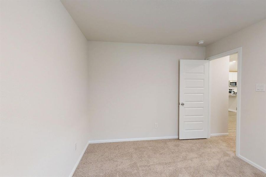 Spacious, unfurnished interior of a new home in Meadow Park, Denton (Image 22).