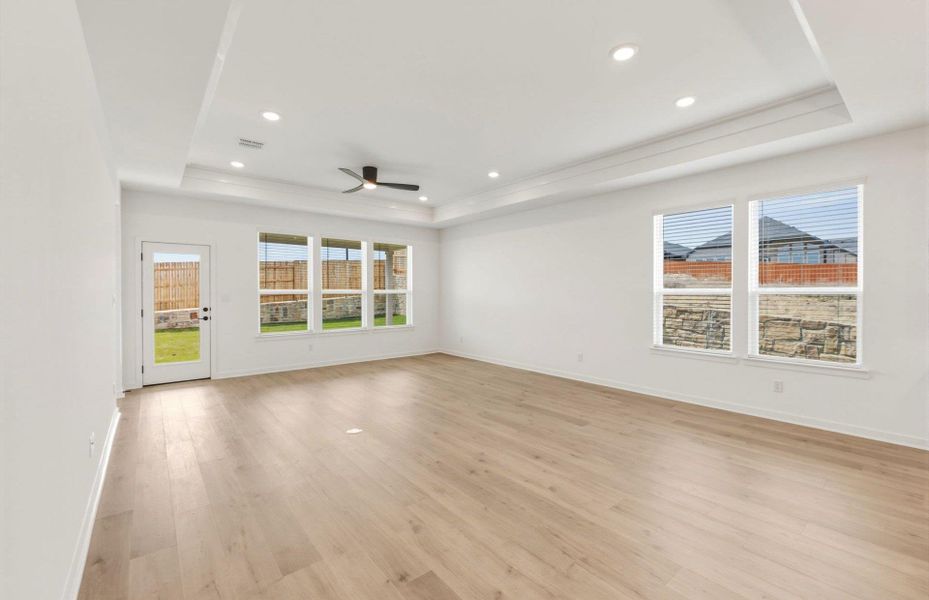 Spacious, unfurnished interior of a new home in Sunfield, Buda (Image 18). Spacious, unfurnished interior of a new home in Sunfield, Buda (Image 18).