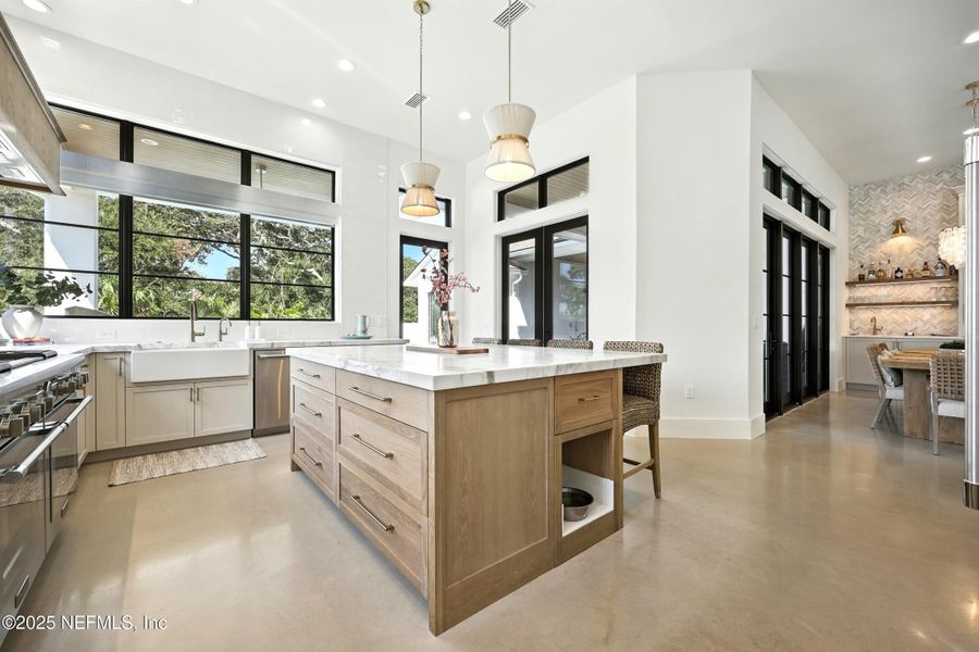 Furnished interior view inside a new home in , Ponte Vedra Beach (Image 14).