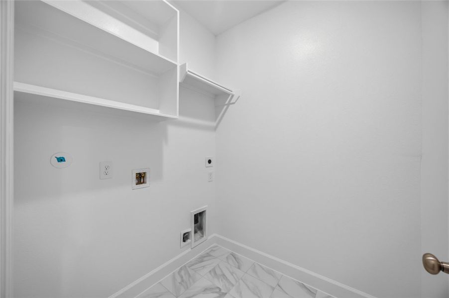 Spacious, unfurnished interior of a new home in , Houston (Image 26).