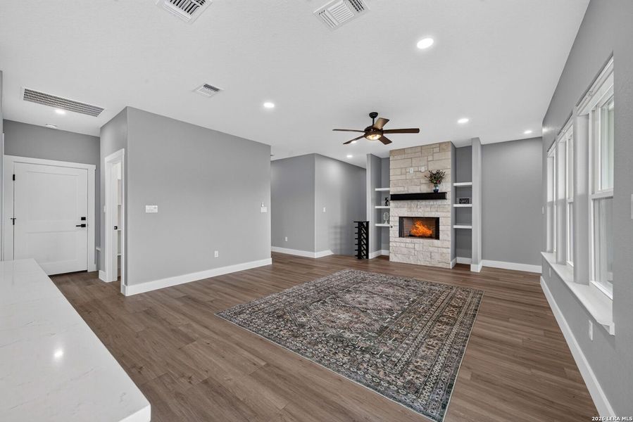 Spacious, unfurnished interior of a new home in , Kerrville (Image 42).