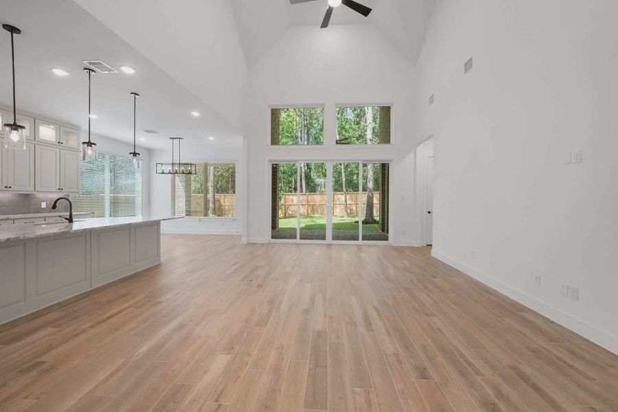 Representative unfurnished interior of a home built from the Waterloo by Chesmar Homes in Lakes of Cane Island, Katy (Image 19). Representative unfurnished interior of a home built from the Waterloo by Chesmar Homes in Lakes of Cane Island, Katy (Image 19).
