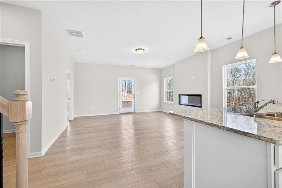 Spacious, unfurnished interior of a new home in Allen Manor, Hoschton (Image 17).