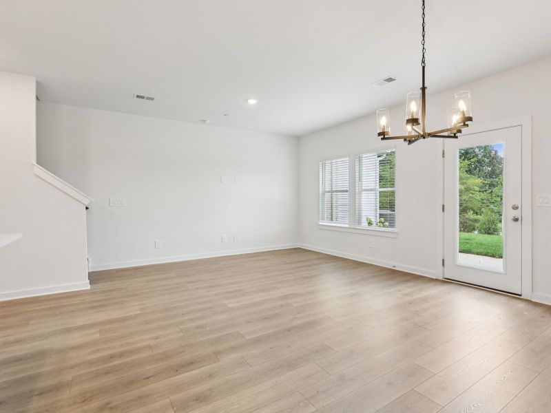 Spacious, unfurnished interior of a new home in Cedarcrest Townhomes, Fairview (Image 9).
