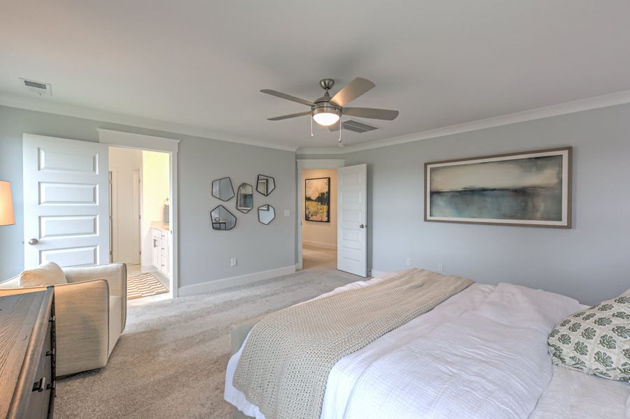 *Photo of example Model Home. Selections and finishes may vary. *Photo of example Model Home. Selections and finishes may vary.