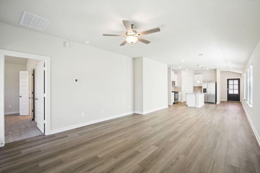 Photo is not of the actual home but is an inspirational photo of builder’s model home and may depict options, furnishings, and/or decorator features that are not included.