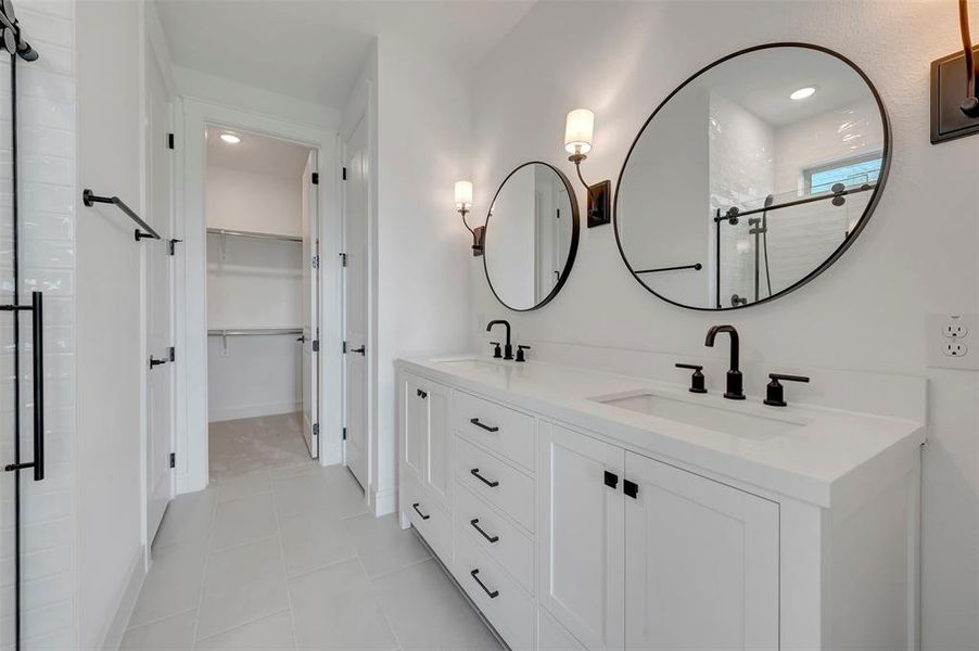 Furnished interior view inside a new home in Heath Golf & Yacht Villas, Heath (Image 8).