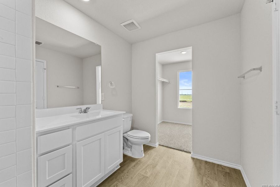 Furnished interior view inside a new home in Swenson Heights, Seguin (Image 10).