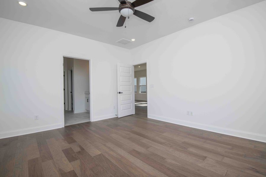 *Photo of example home. Selections and finishes may vary.