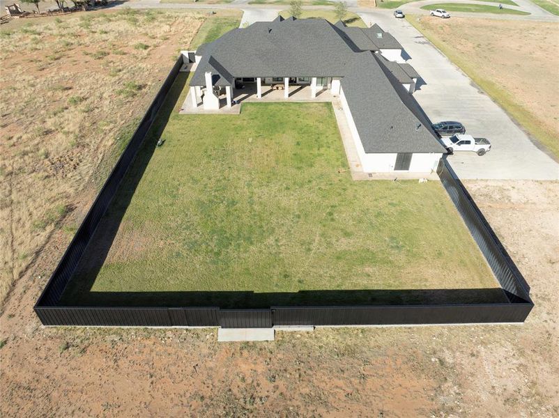 Exterior details and patio area of a home in , Odessa (Image 4).