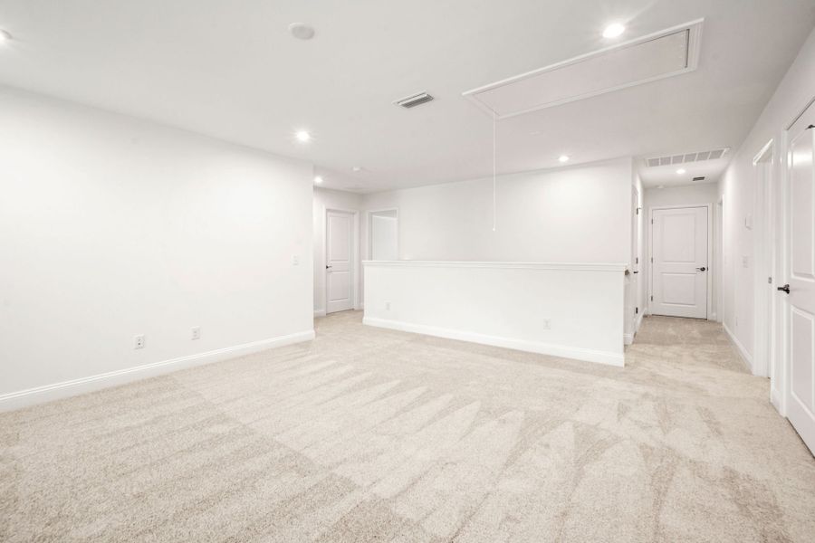 Spacious, unfurnished interior of a new home in Salem Bay, Beaufort (Image 37).
