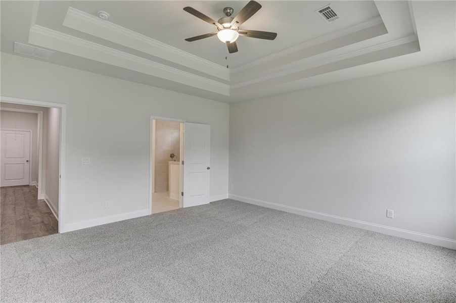 Spacious, unfurnished interior of a new home in , Jefferson (Image 47). Spacious, unfurnished interior of a new home in , Jefferson (Image 47).