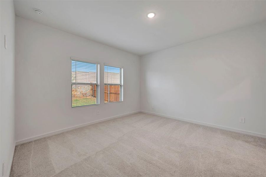 Spacious, unfurnished interior of a new home in Aspire at Reunion, Newark (Image 15).