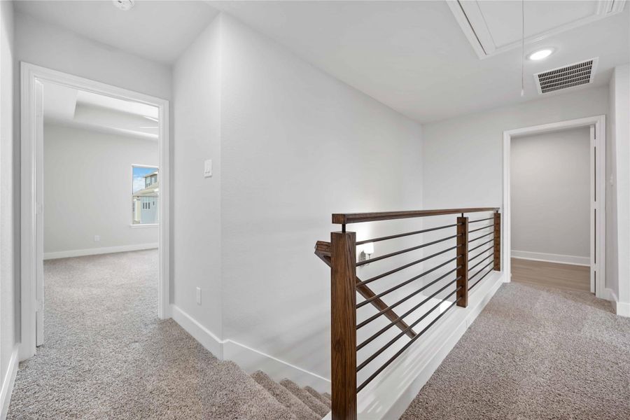 Spacious, unfurnished interior of a new home in Alicante, Houston (Image 7). Spacious, unfurnished interior of a new home in Alicante, Houston (Image 7).