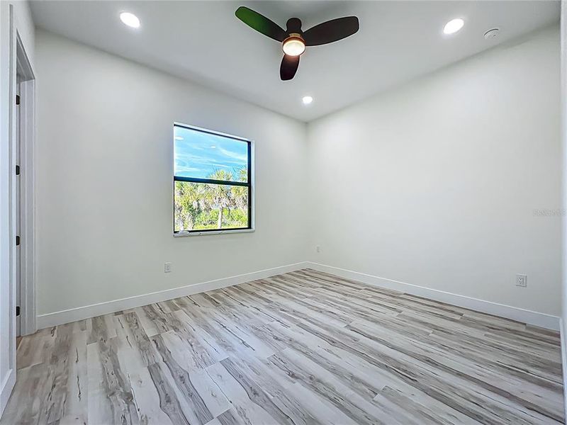 3RD BEDROOM 3RD BEDROOM