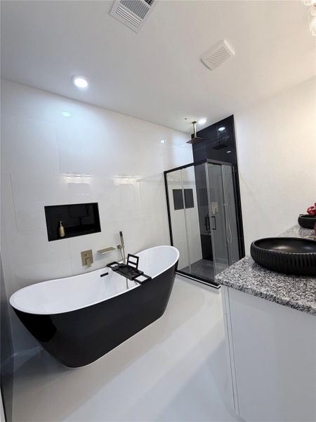 Furnished interior view inside a new home in , Houston (Image 6).