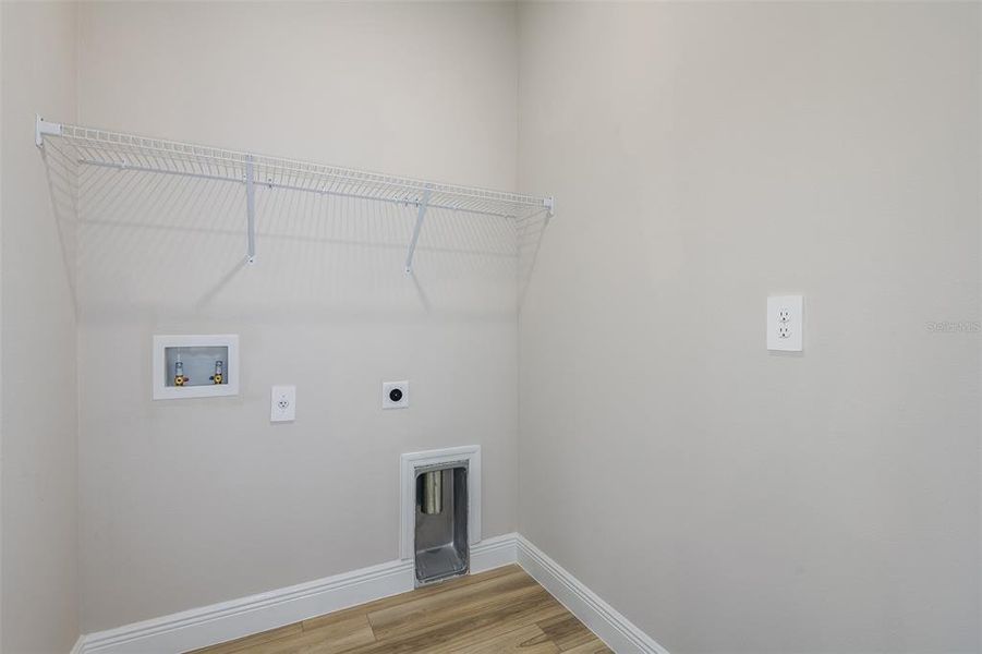 Spacious, unfurnished interior of a new home in Cherrywood Preserve, Ocala (Image 9).