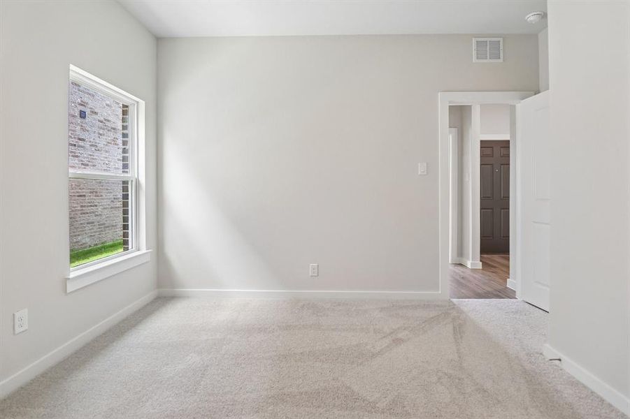 Spacious, unfurnished interior of a new home in Overland Grove, Forney (Image 25).