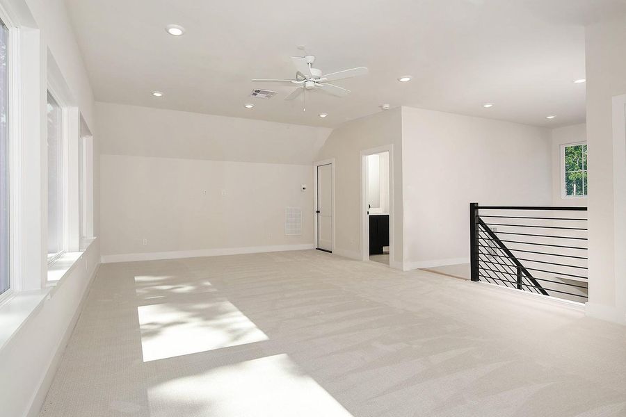 Spacious, unfurnished interior of a new home in , The Woodlands (Image 19). Spacious, unfurnished interior of a new home in , The Woodlands (Image 19).