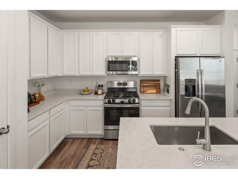 Pantry and Plenty of Cabinet Space