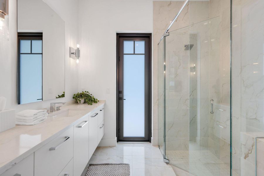 238 Northeast 12th St - 35.jpg-SMALL