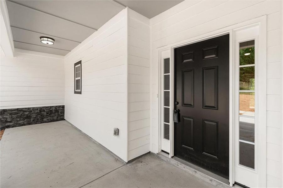 Exterior details and patio area of a home in , Villa Rica (Image 29).