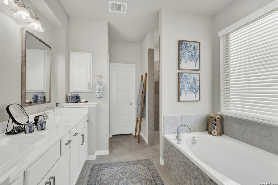 Furnished interior view inside a new home in Buffalo Crossing, Cibolo (Image 35).