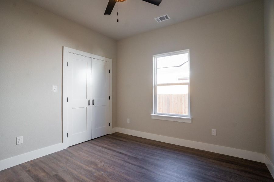 Spacious, unfurnished interior of a new home in , Smithville (Image 22).