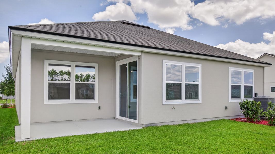 Representative exterior details of a home built from the Alden by D.R. Horton in Broward Key, Jacksonville (Image 4).