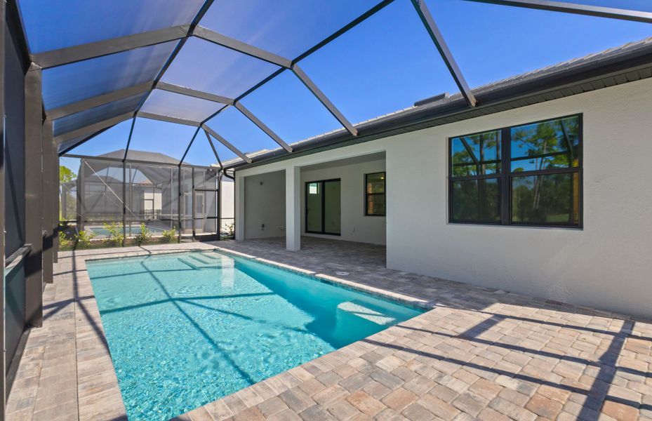 Exterior details and patio area of a home in Terreno, Naples (Image 2). Exterior details and patio area of a home in Terreno, Naples (Image 2).
