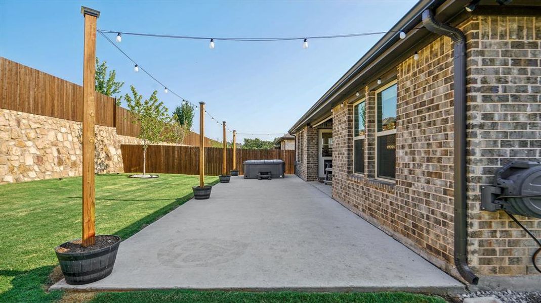 Image 38 of a home in Sycamore Cove.