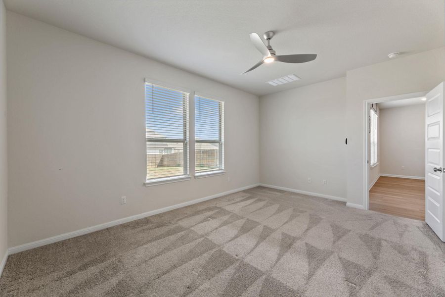 Spacious, unfurnished interior of a new home in The Ridge at Trinity Ranch, Elgin (Image 26). Spacious, unfurnished interior of a new home in The Ridge at Trinity Ranch, Elgin (Image 26).