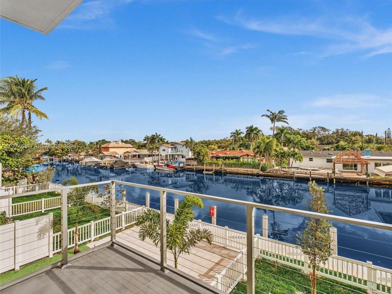 Community amenities in , Dania Beach (Image 74).