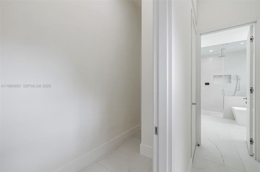 Spacious, unfurnished interior of a new home in , Biscayne Park (Image 23).