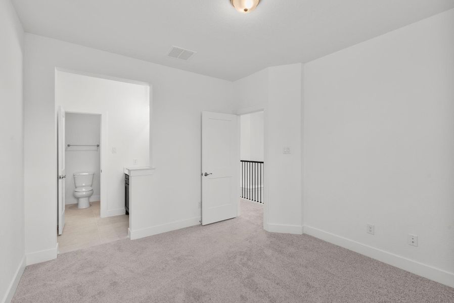 Spacious, unfurnished interior of a new home in The Trails, New Caney (Image 28).