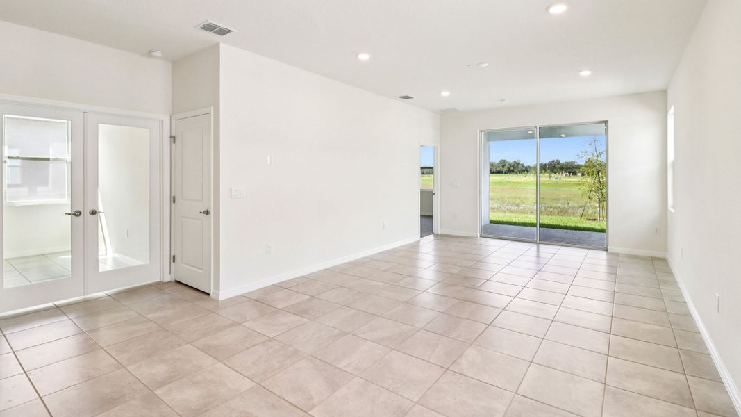Representative unfurnished interior of a home built from the Jennings by D.R. Horton in Ocala Preserve, Ocala (Image 14).
