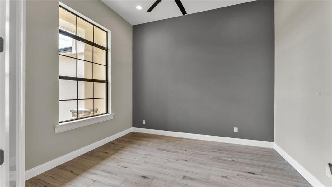 Spacious, unfurnished interior of a new home in , Lakeland (Image 37).