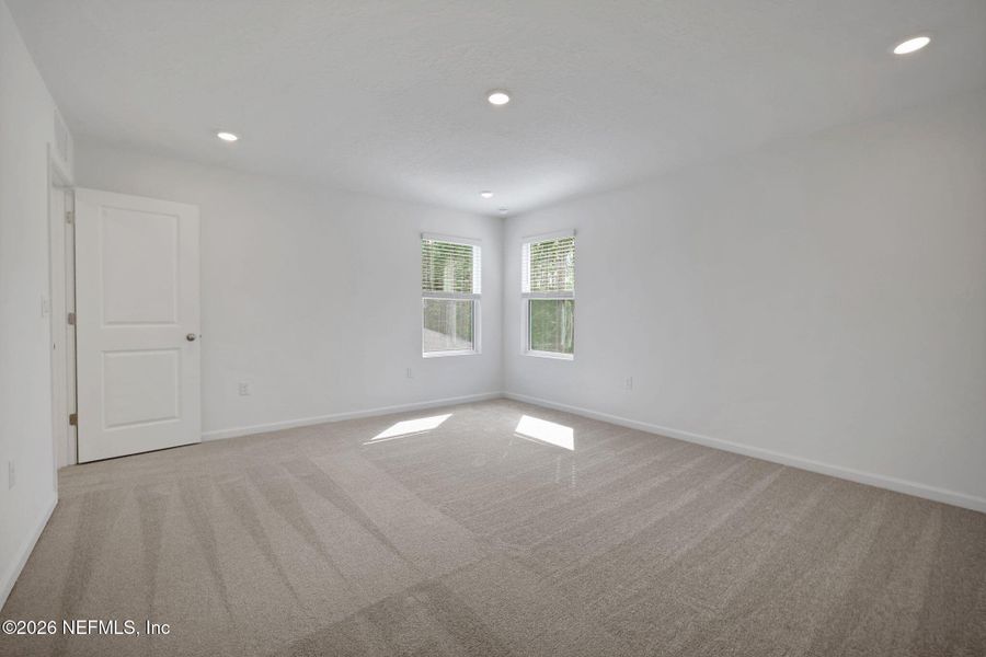 Spacious, unfurnished interior of a new home in Cedar Creek, Jacksonville (Image 22).