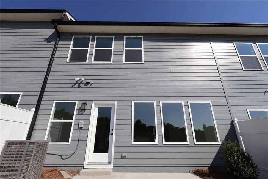 Exterior details and patio area of a home in Grandview Terrace, Canton (Image 2).