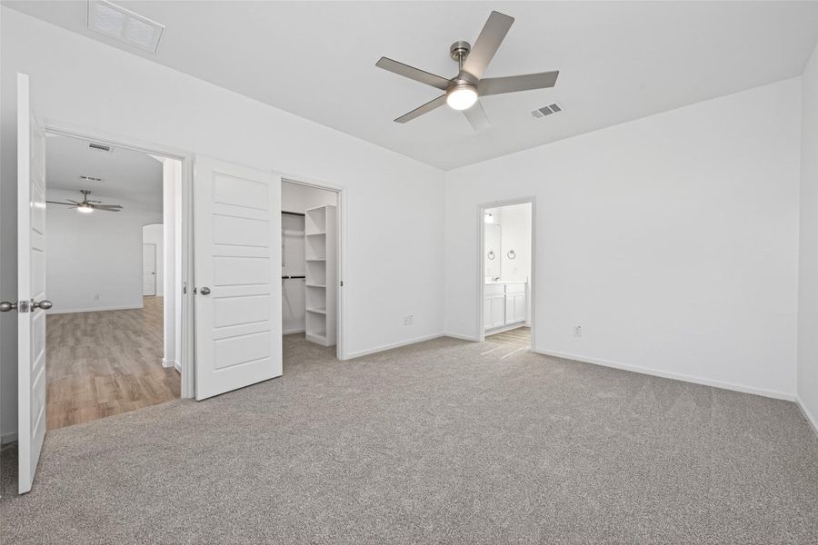 Spacious, unfurnished interior of a new home in Enclave at Willis, Willis (Image 24).