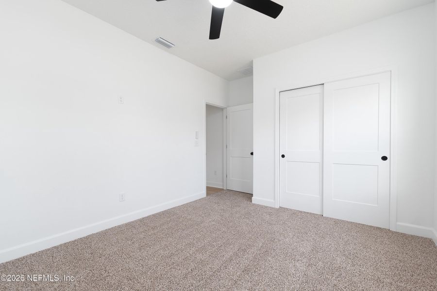 Spacious, unfurnished interior of a new home in , Palatka (Image 12).