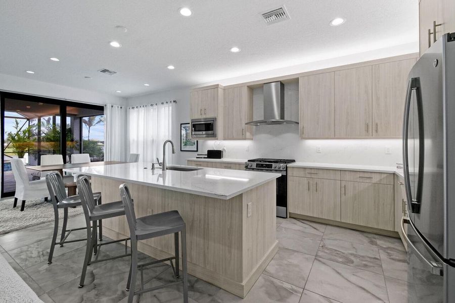 Spacious kitchen Spacious kitchen