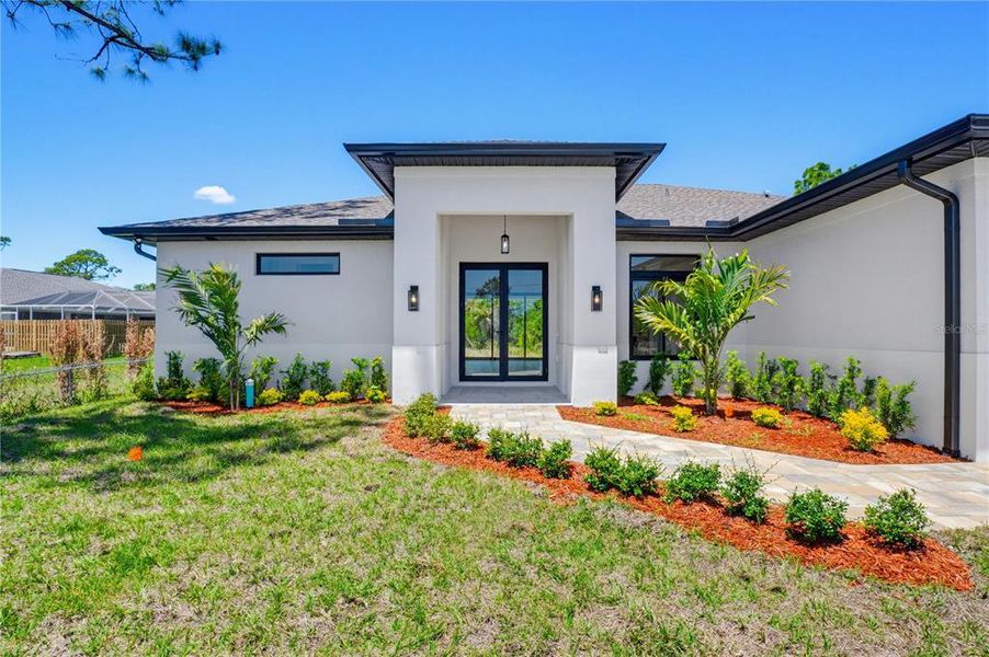 Exterior details and patio area of a home in , North Port (Image 30).