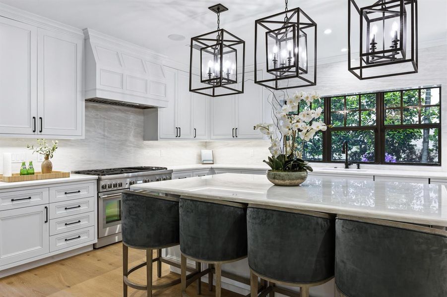 KITCHEN KITCHEN